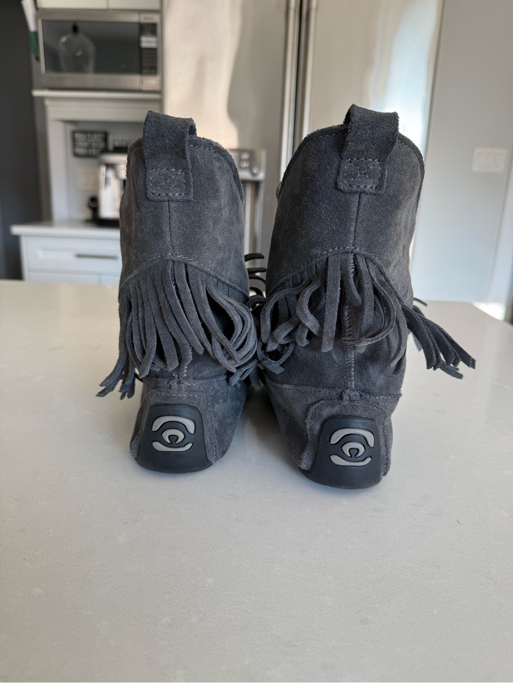 Manitobah Mukluks - Picture 4 of 5